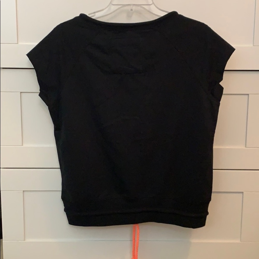 T-Shirt - Picture 2 of 2